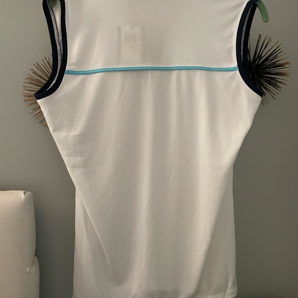 Callaway Women’s Sleeveless Active Tank with Buttons in White and Blue Size: M - Picture 2 of 4
